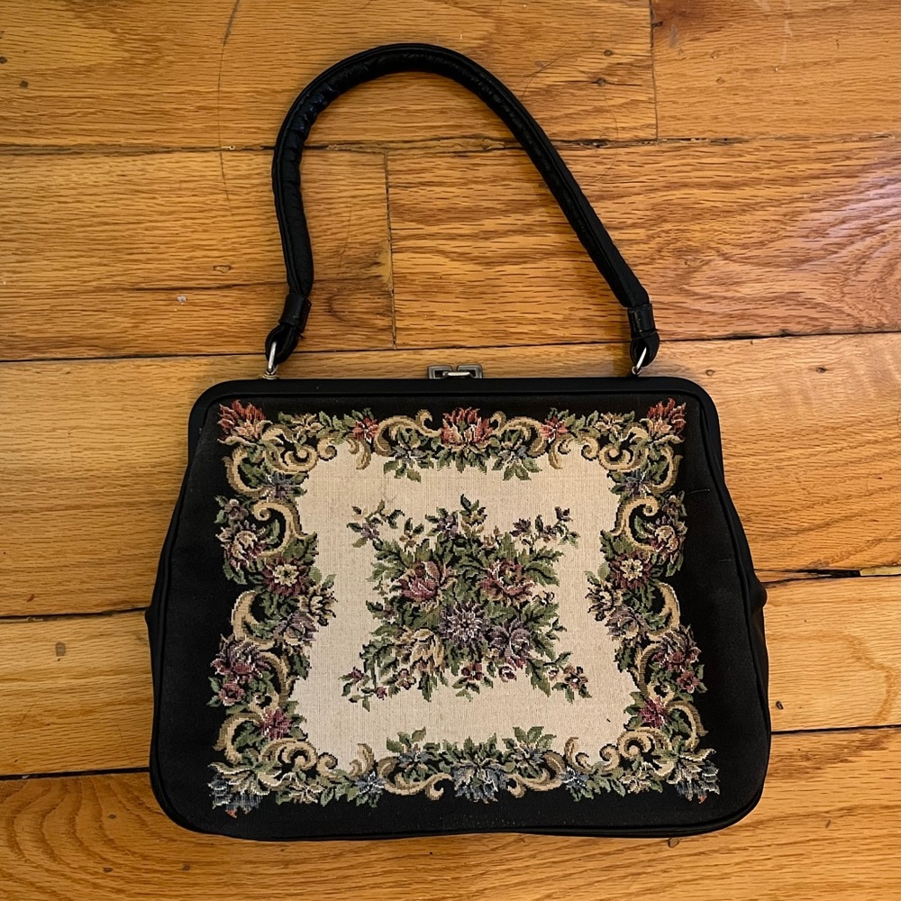 Vintage embroidered bag